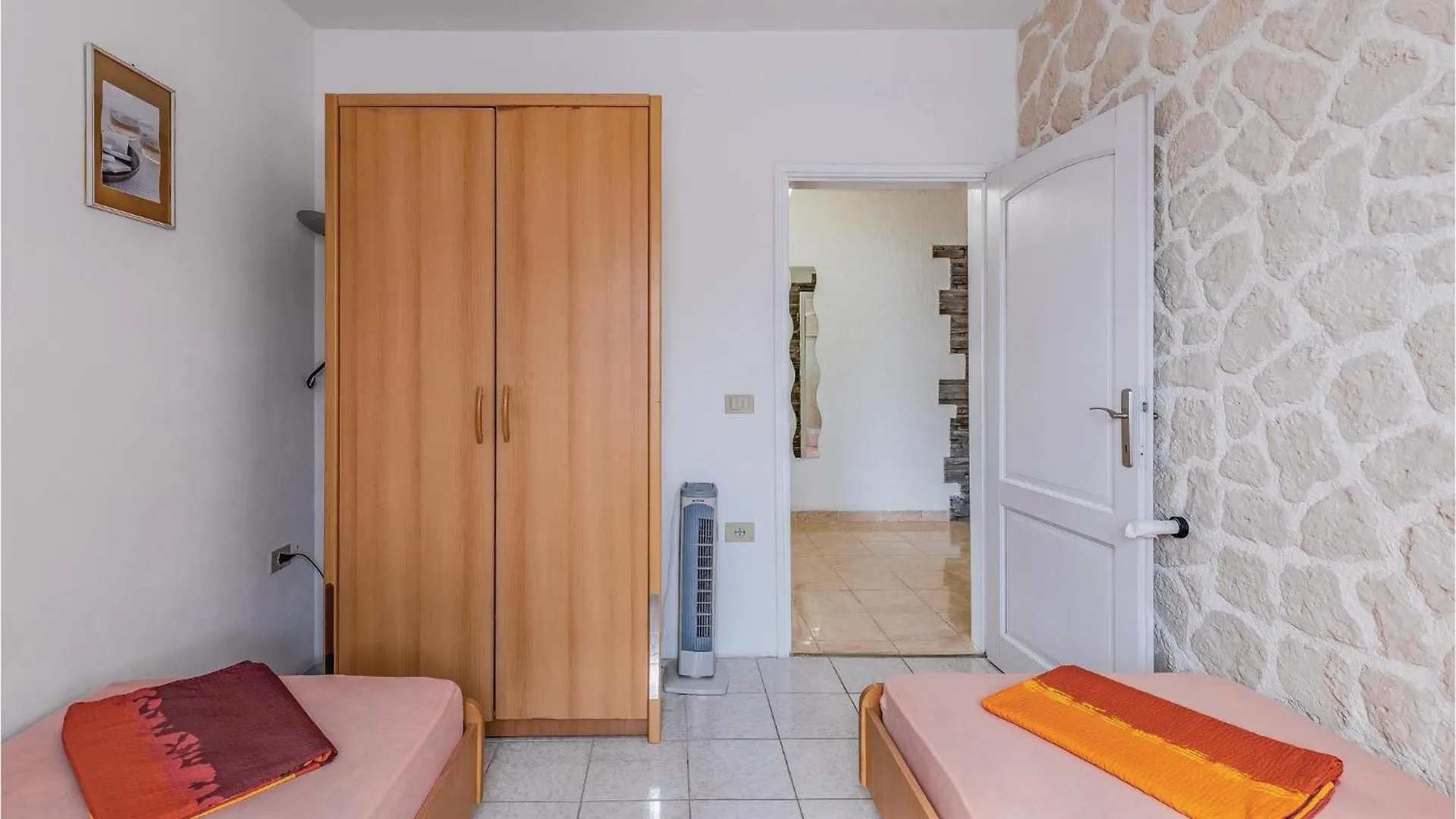 Gorgeous Apartment In Pula With House Sea View 0*,
