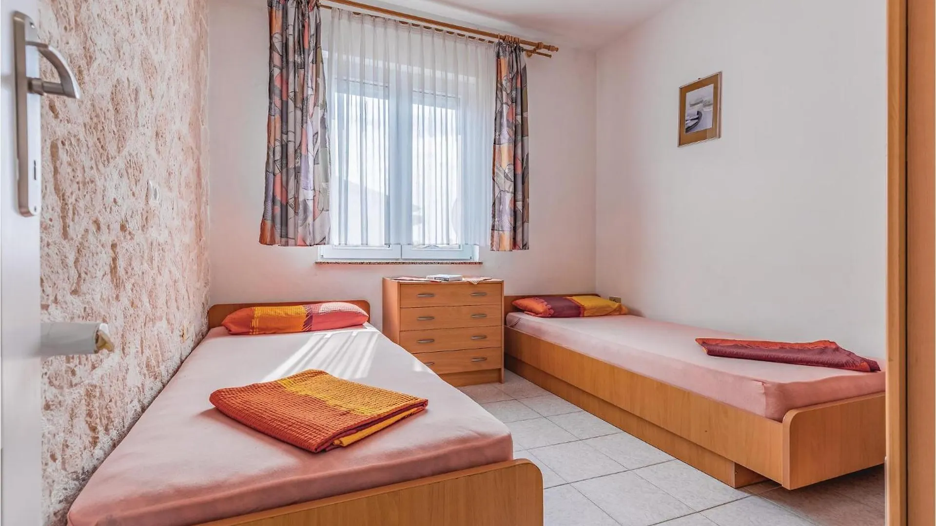 Gorgeous Apartment In Pula With House Sea View Nyaraló