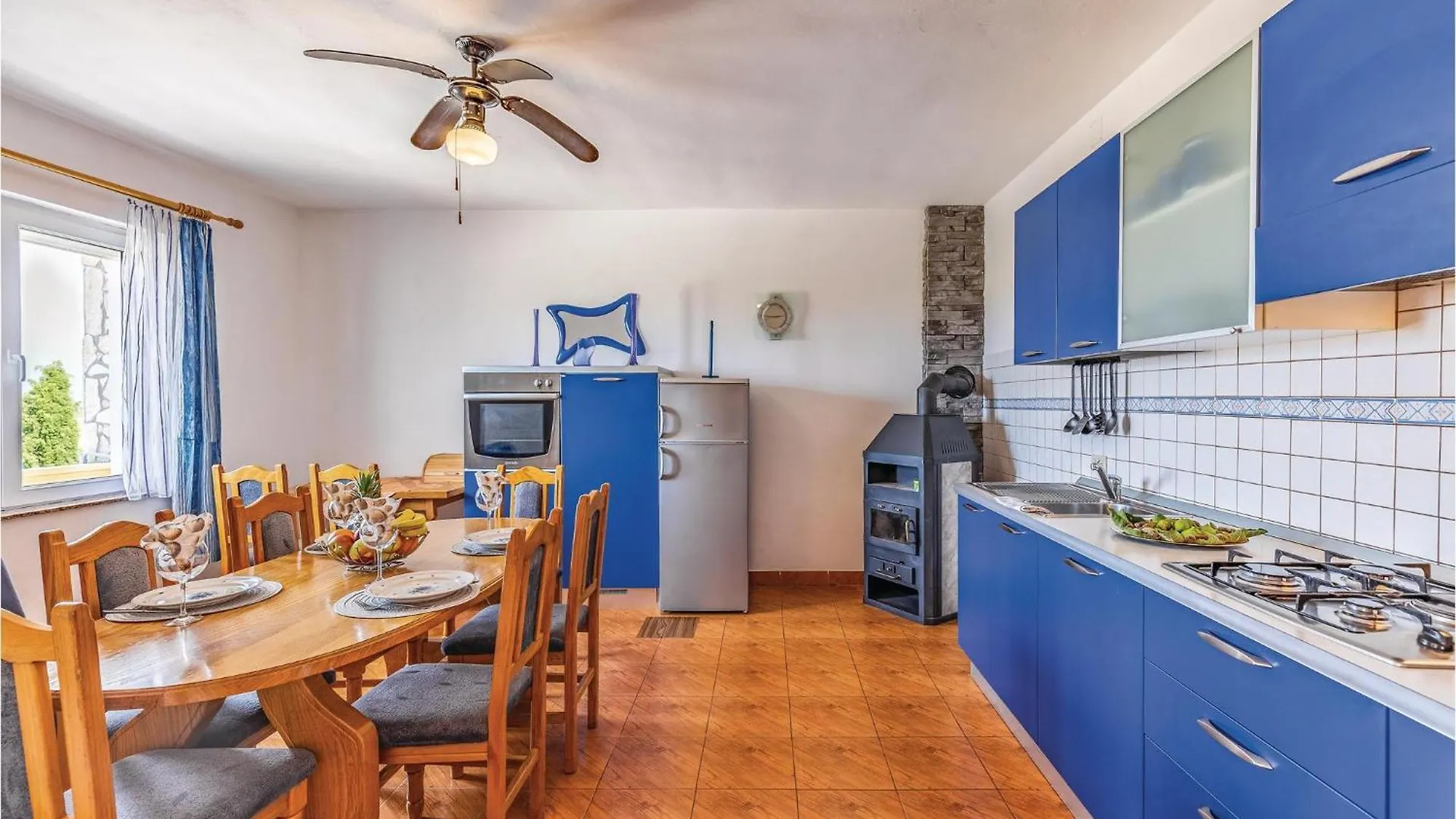 Gorgeous Apartment In Pula With House Sea View Nyaraló