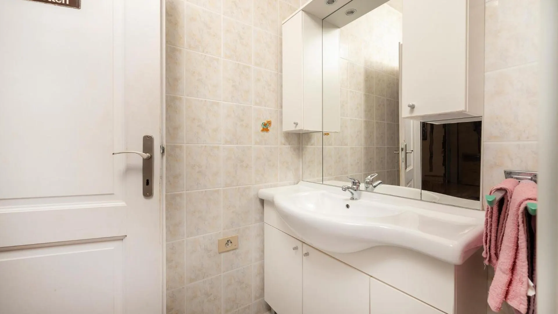 Gorgeous Apartment In Pula With House Sea View 0*,