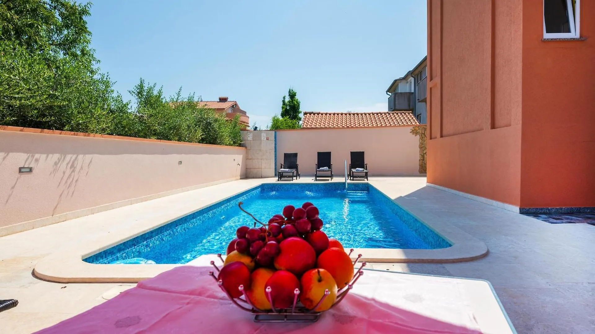 Gorgeous Apartment In Pula With House Sea View Horvátország