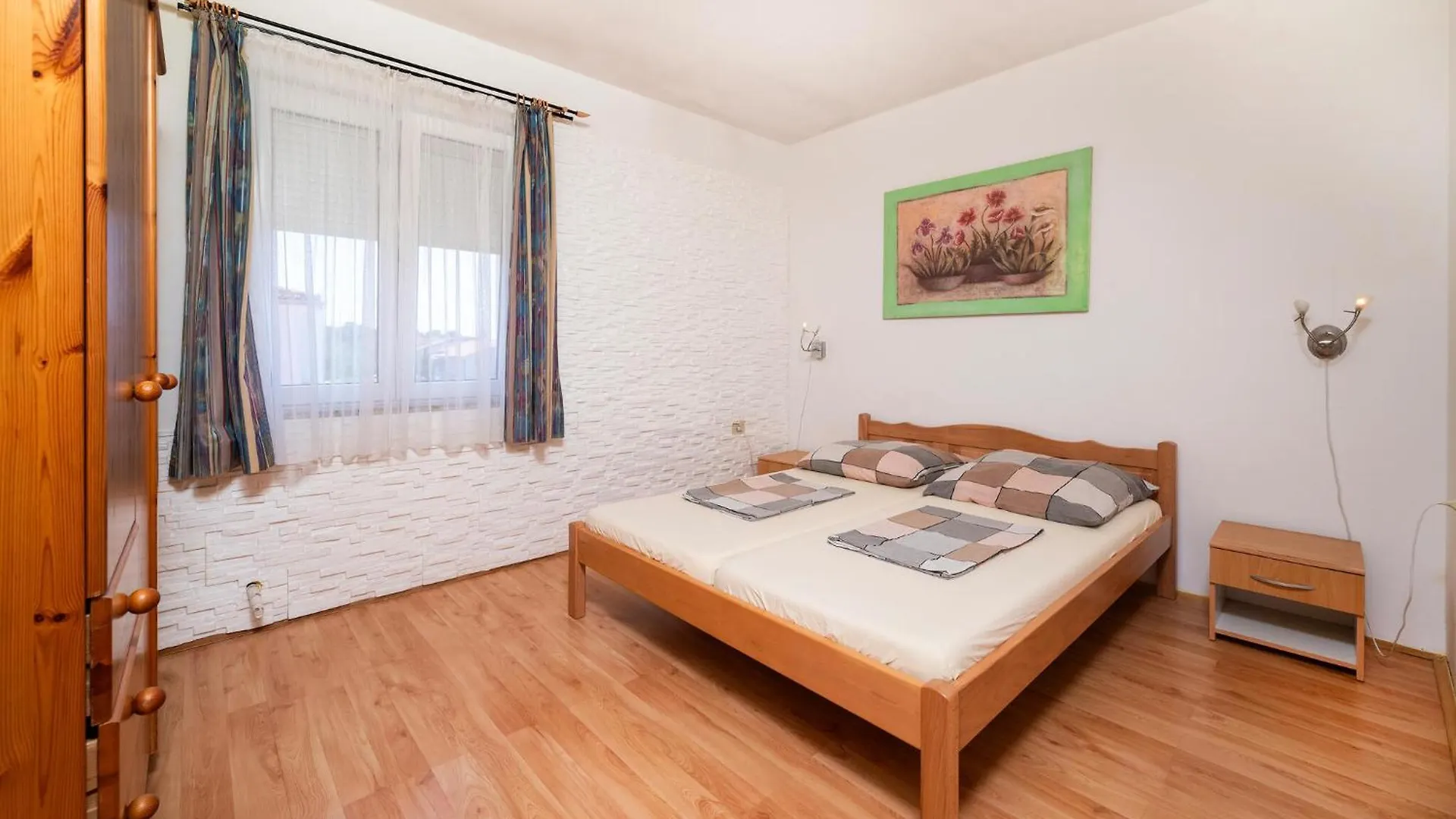 Gorgeous Apartment In Pula With House Sea View 0*,  クロアチア