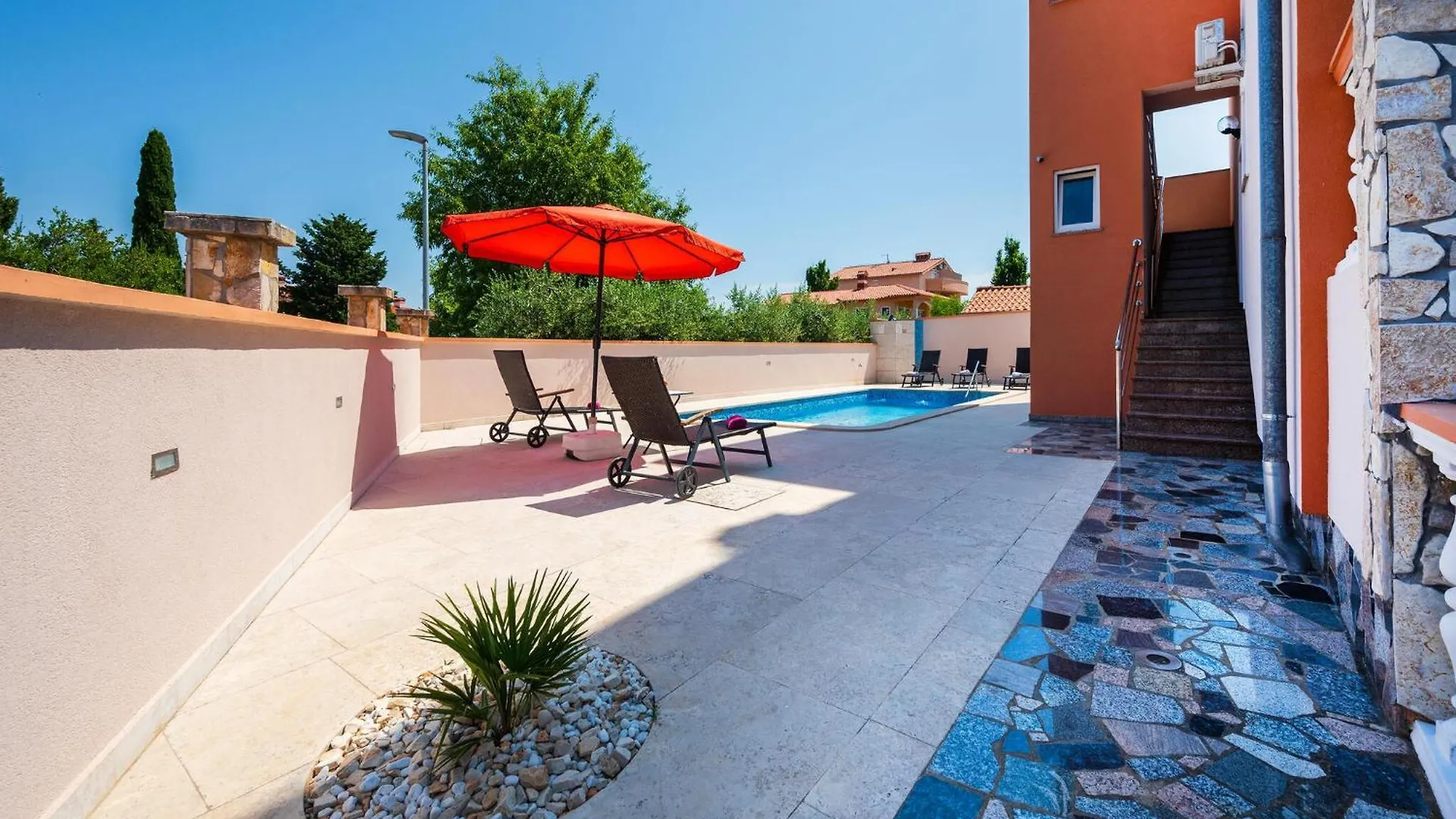 Gorgeous Apartment In Pula With House Sea View Nyaraló