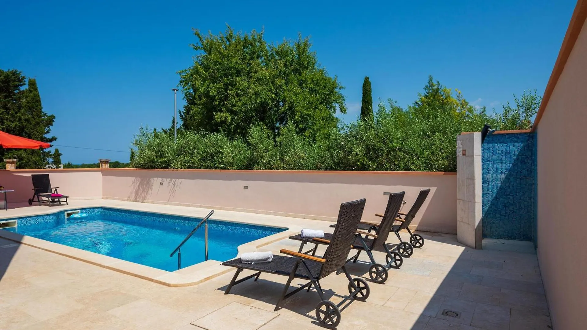 Nyaraló Gorgeous Apartment In Pula With House Sea View
